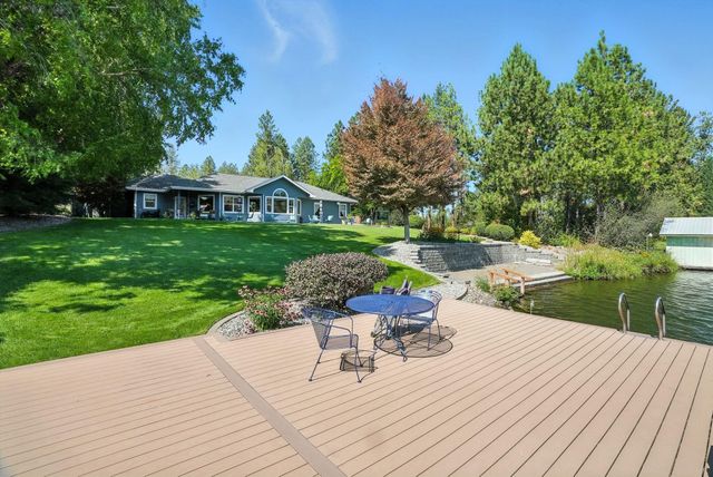 18102 N West Shore Rd, Nine Mile Falls, WA 99026