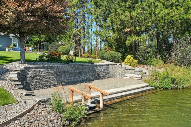 18102 N West Shore Rd, Nine Mile Falls, WA 99026