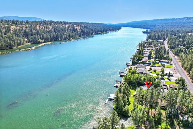 18102 N West Shore Rd, Nine Mile Falls, WA 99026