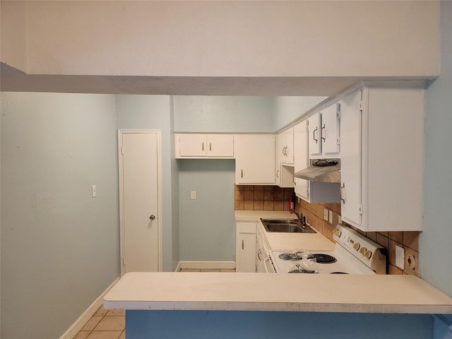 2100 Tanglewilde Street 600, Houston, TX 77063