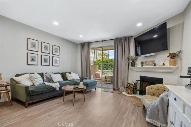 23731 Del Monte Drive 183, Valencia, CA 91355