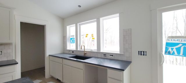 1468 Kimber Drive SE 116, Lowell, MI 49331