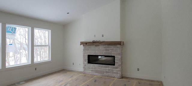 1468 Kimber Drive SE 116, Lowell, MI 49331