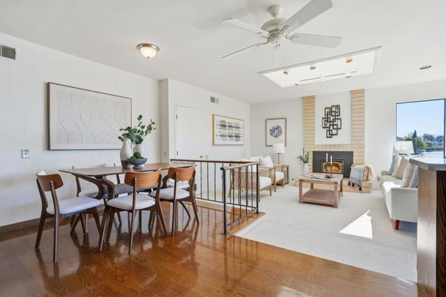 1190 Flying Fish Street, Foster City, CA 94404