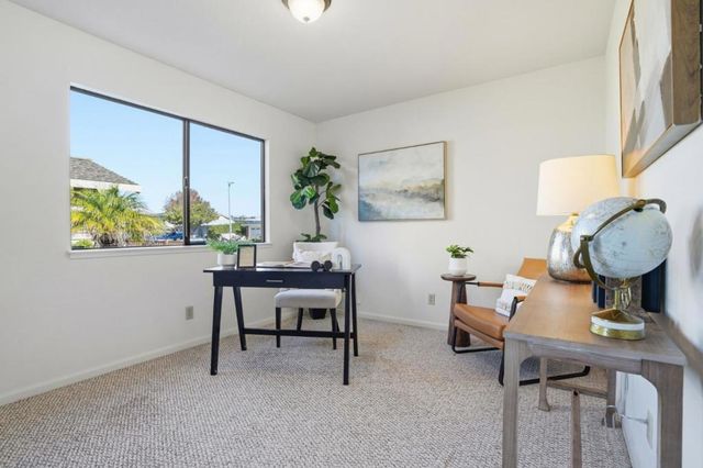 1190 Flying Fish Street, Foster City, CA 94404