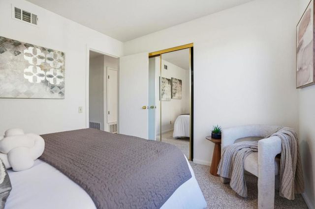 1190 Flying Fish Street, Foster City, CA 94404