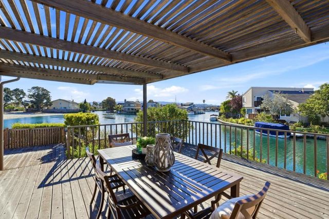 1190 Flying Fish Street, Foster City, CA 94404