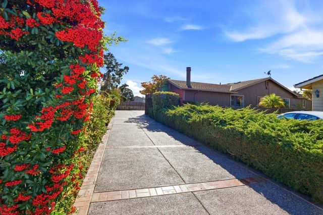 1190 Flying Fish Street, Foster City, CA 94404