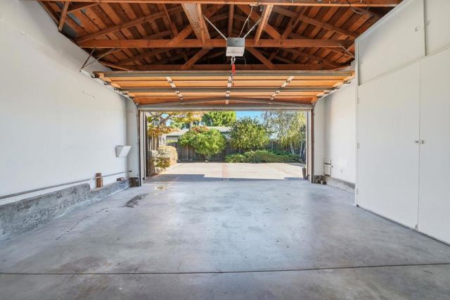 1190 Flying Fish Street, Foster City, CA 94404