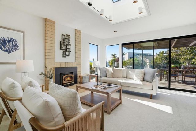 1190 Flying Fish Street, Foster City, CA 94404