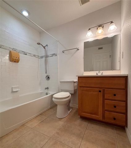 6519 W NEWBERRY ROAD 604, Gainesville, FL 32605