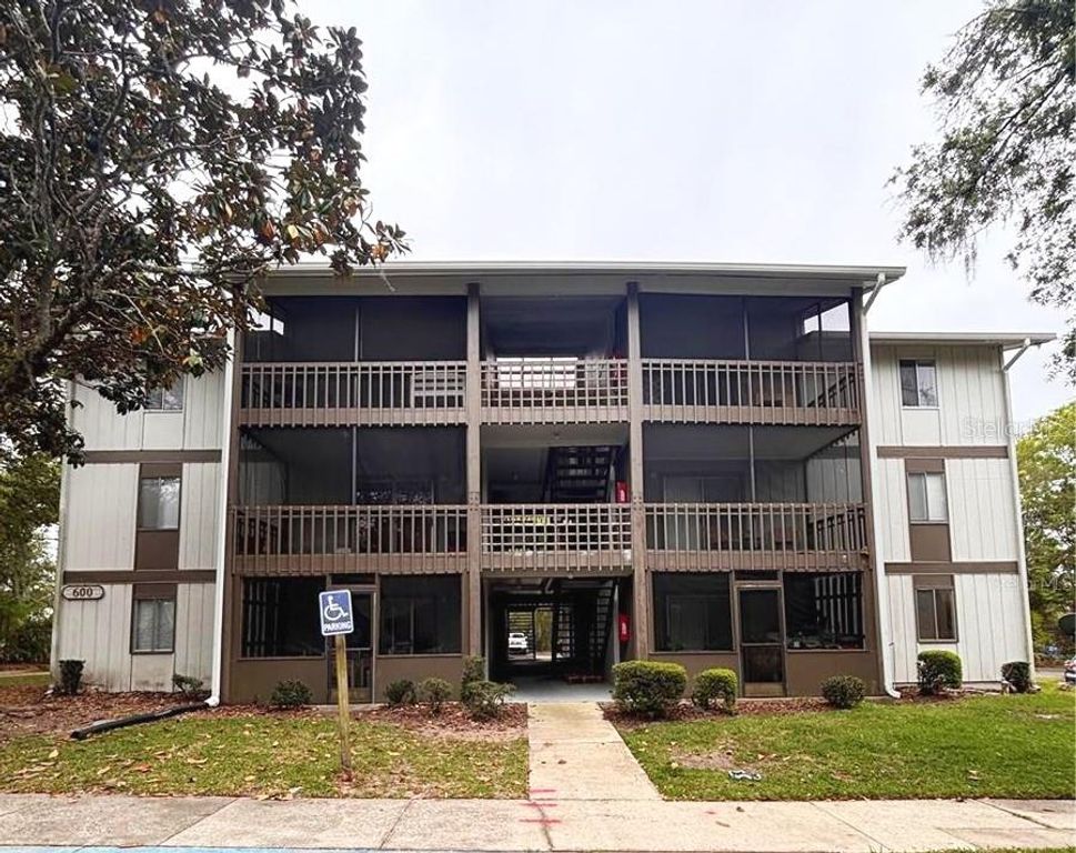 6519 W NEWBERRY ROAD 604, Gainesville, FL 32605