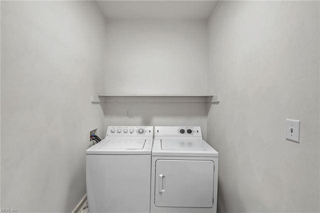 1010 Legends WAY, Suffolk, VA 23435