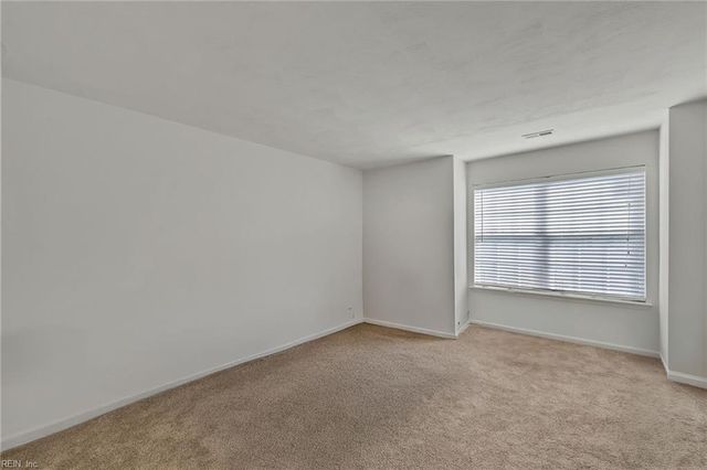 1010 Legends WAY, Suffolk, VA 23435