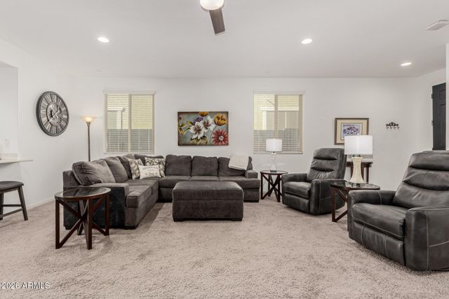 12431 W STATE Avenue, Glendale, AZ 85307