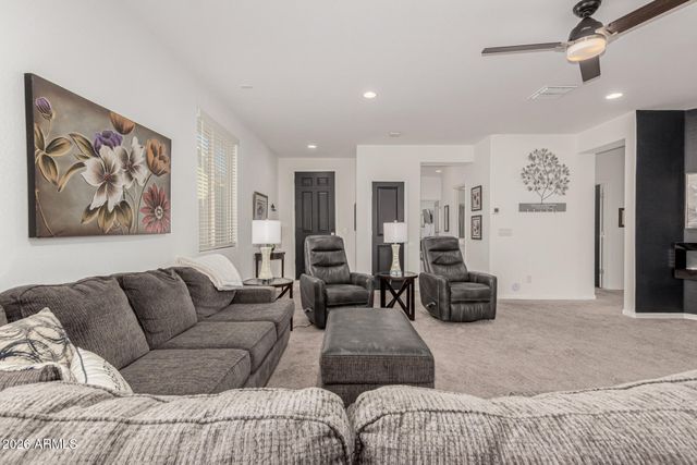 12431 W STATE Avenue, Glendale, AZ 85307