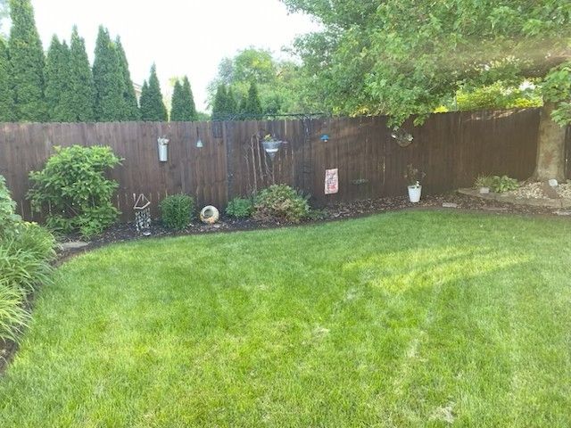 23 Geneva Court, Bloomington, IL 61704