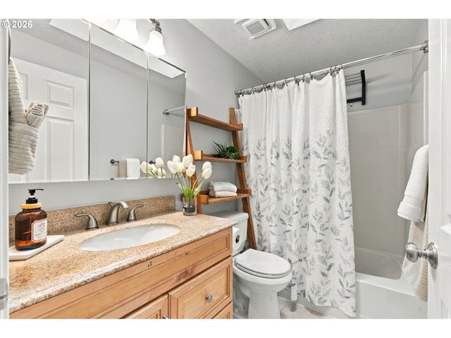 1424 Sw 209TH Ave, Beaverton, OR 97003
