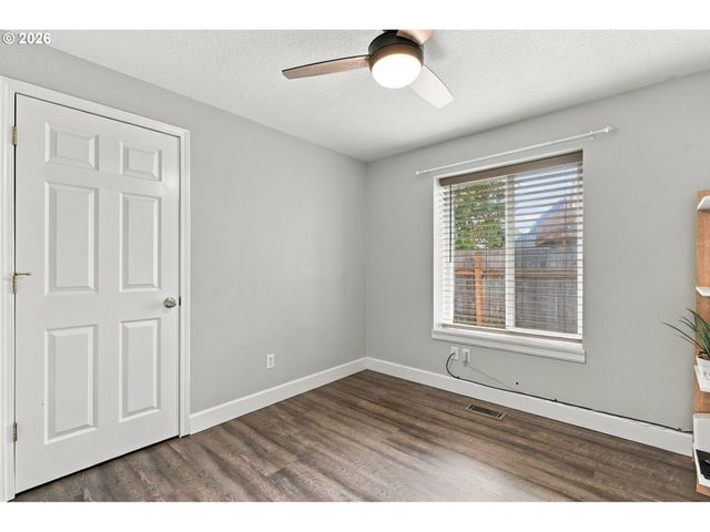 1424 Sw 209TH Ave, Beaverton, OR 97003