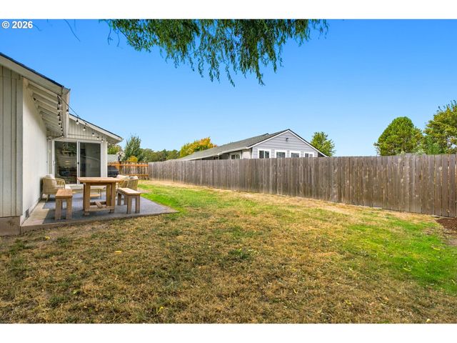 1424 Sw 209TH Ave, Beaverton, OR 97003