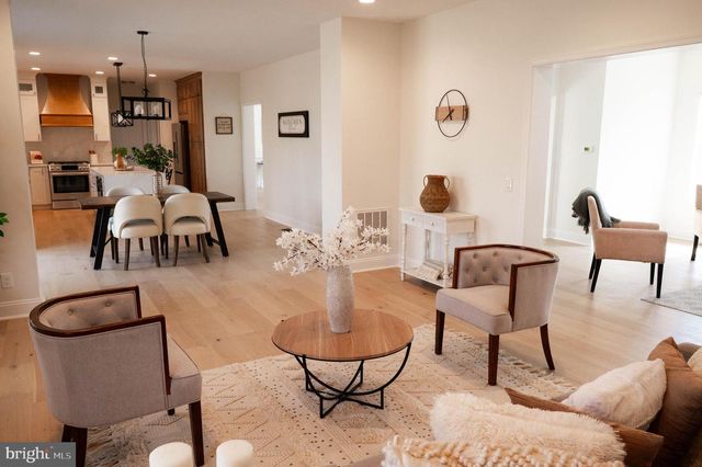 21 MONTANA AVE, Cherry Hill, NJ 08002