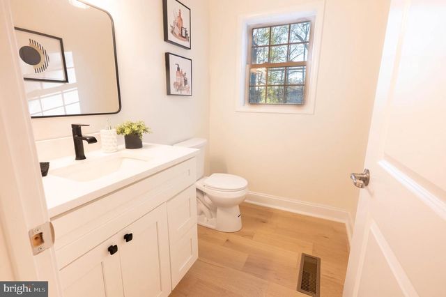21 MONTANA AVE, Cherry Hill, NJ 08002