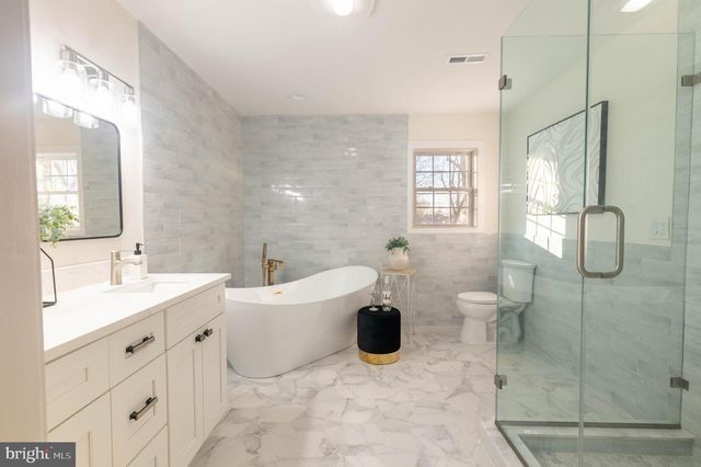 21 MONTANA AVE, Cherry Hill, NJ 08002