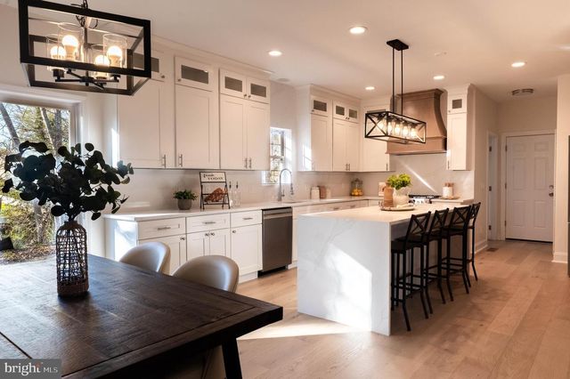 21 MONTANA AVE, Cherry Hill, NJ 08002