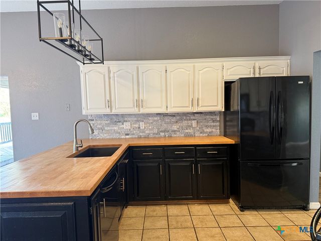 2010 Shadow Ridge Road, Harker Heights, TX 76548