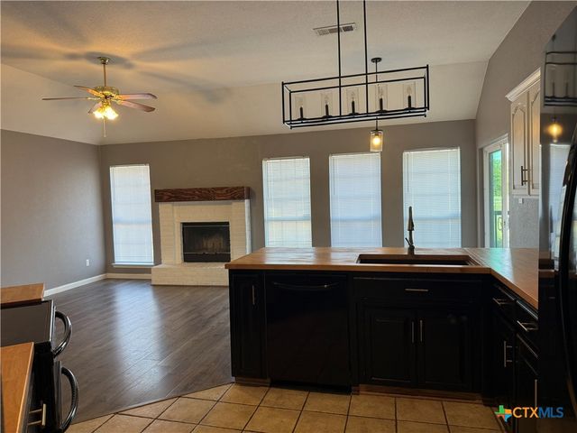 2010 Shadow Ridge Road, Harker Heights, TX 76548