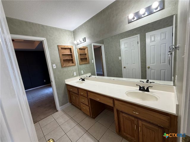 2010 Shadow Ridge Road, Harker Heights, TX 76548