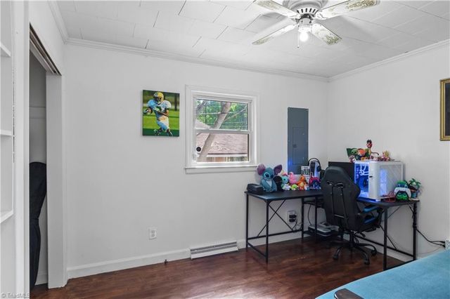 2307 E Green Drive, High Point, NC 27260