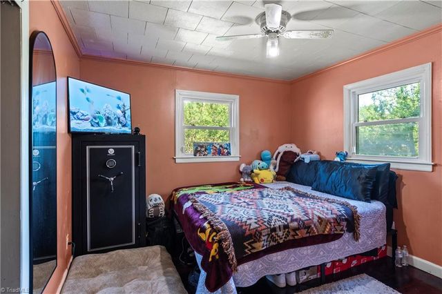 2307 E Green Drive, High Point, NC 27260