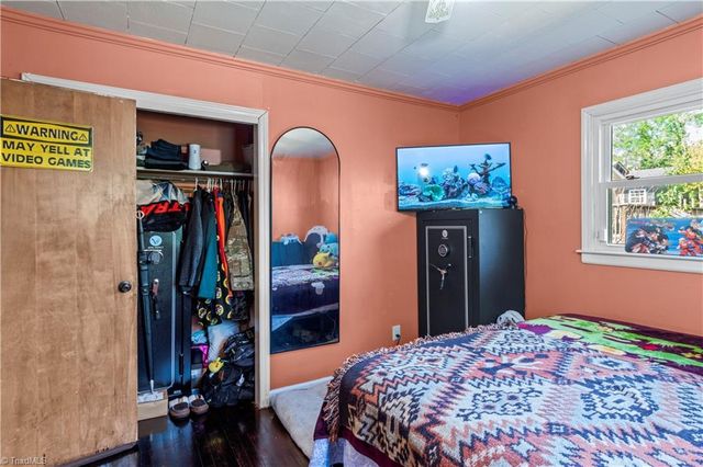 2307 E Green Drive, High Point, NC 27260