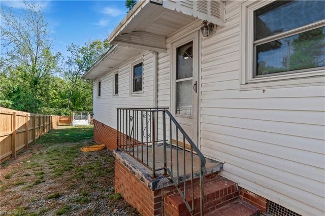 2307 E Green Drive, High Point, NC 27260