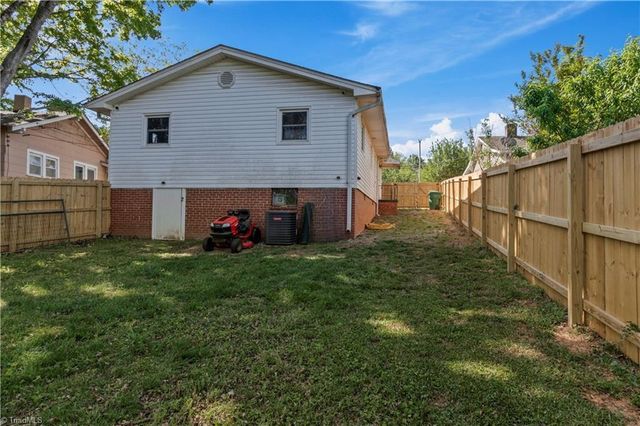 2307 E Green Drive, High Point, NC 27260