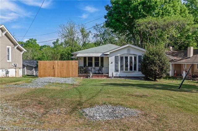 2307 E Green Drive, High Point, NC 27260