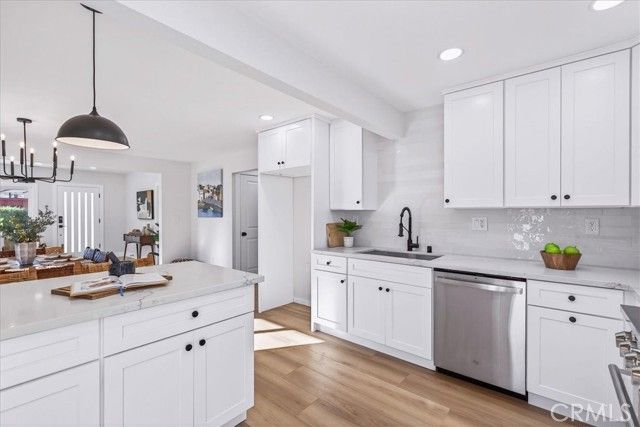 1254 Sanborn Avenue, Los Angeles, CA 90029