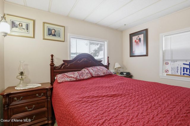 8901 N STARR LOOP, Hayden, ID 83835