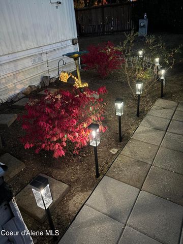 8901 N STARR LOOP, Hayden, ID 83835