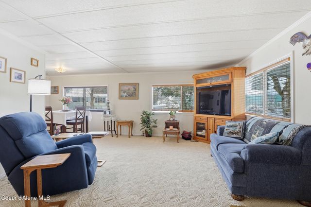 8901 N STARR LOOP, Hayden, ID 83835