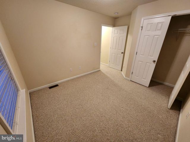 407 STONEWALL ST, Strasburg, VA 22657