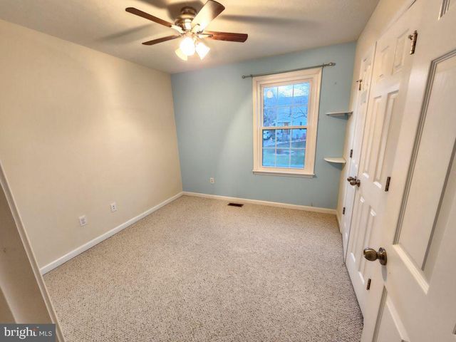 407 STONEWALL ST, Strasburg, VA 22657