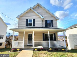407 STONEWALL ST, Strasburg, VA 22657