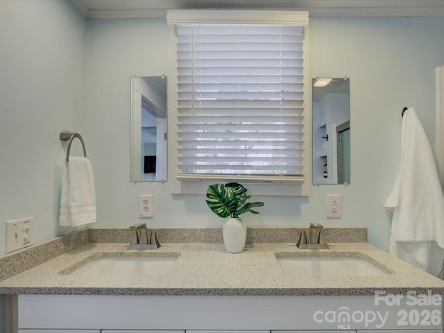 212 N Lee St, Rock Hill, SC 29730