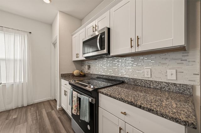 1013 Lacebark Pine Lane, Brookshire, TX 77423