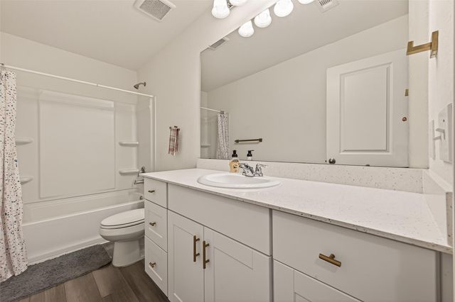 1013 Lacebark Pine Lane, Brookshire, TX 77423