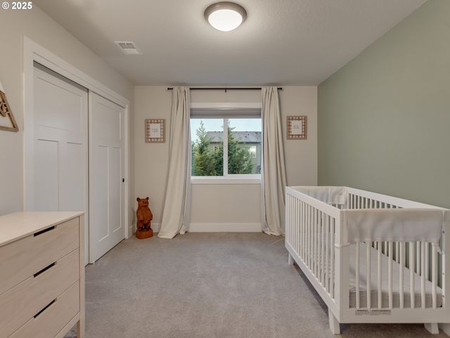 2918 N JUNIPER Dr, Newberg, OR 97132