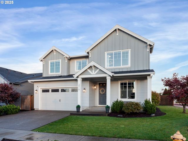 2918 N JUNIPER Dr, Newberg, OR 97132