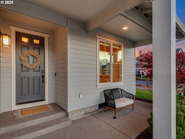 2918 N JUNIPER Dr, Newberg, OR 97132